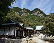 五剣山八栗寺とは